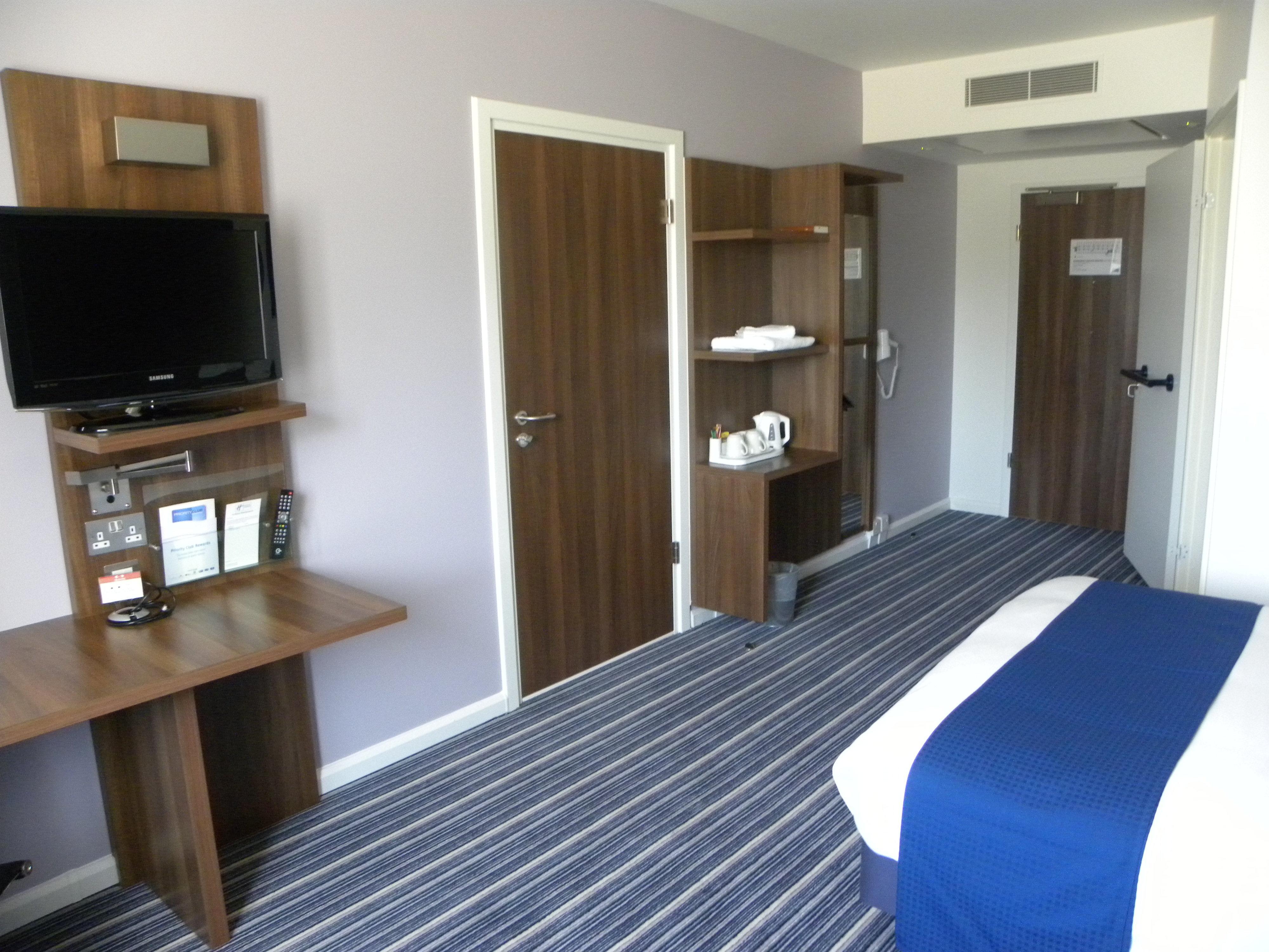 Holiday Express By Ihg Hotel 3*